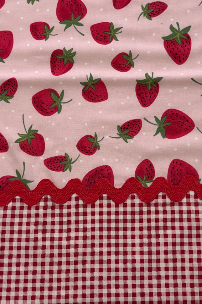 Strawberry Sweetness Burp Cloth (Gingham)