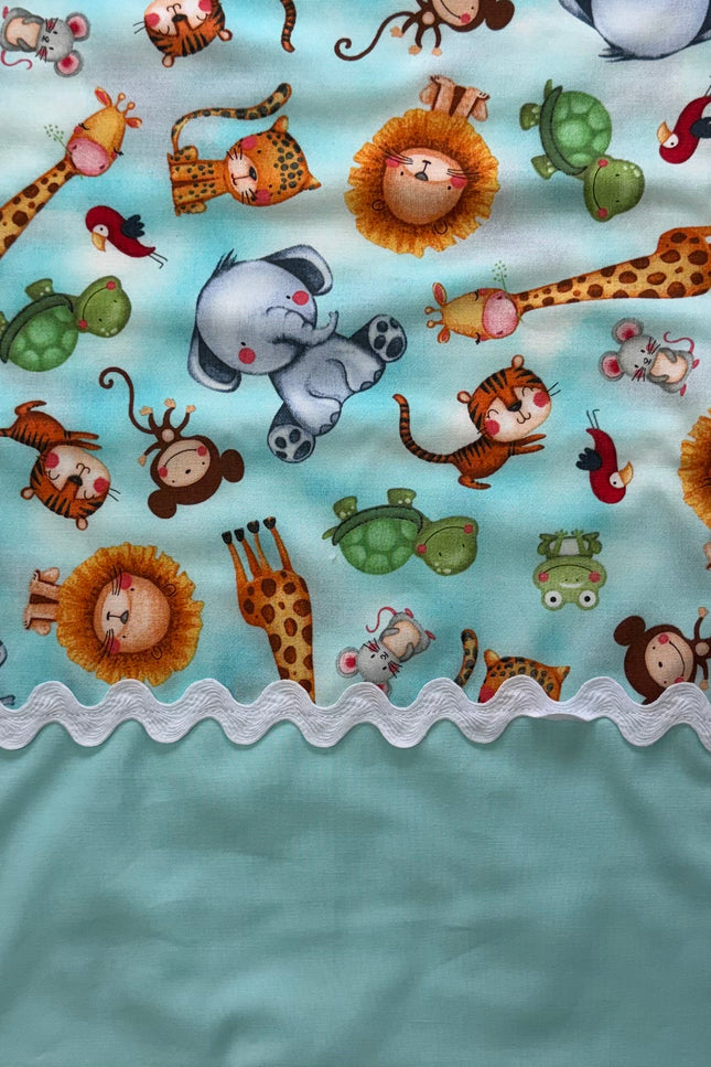 Zoo Crew Burp Cloth (Blue)